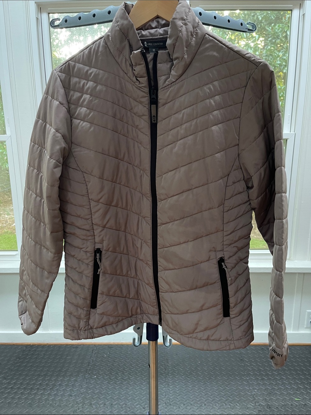 Free Country Women's Quilted Jacket in Light Taupe